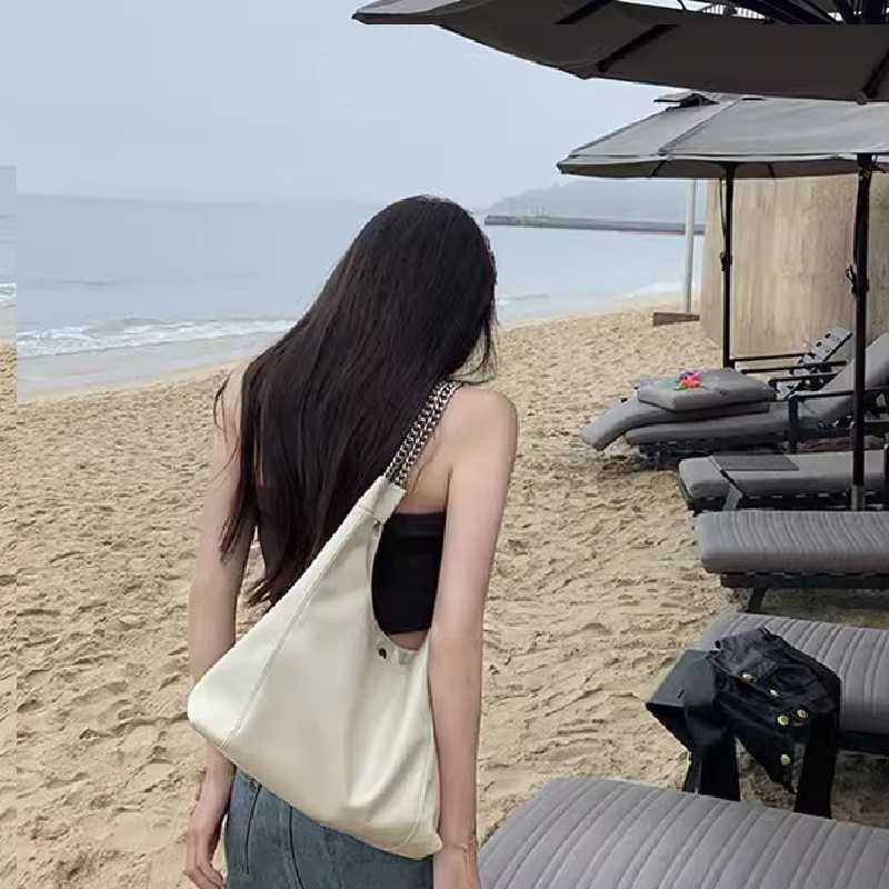 チェーンバッグ ショルダー 上品シンプル巾着風チェーンバッグ