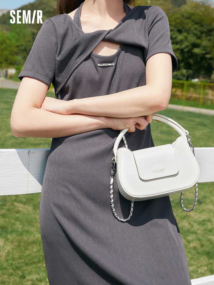 チェーン バッグ クラシック ミニハンドル チェーンバッグ