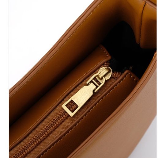 チェーン バッグ 三日月型ハーフムーンショルダーバッグ チェーン付きレザー調