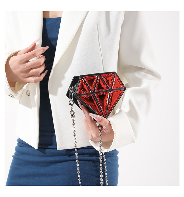 チェーン バッグ ダイヤモンド型ミニショルダーバッグ キラキラ輝く小物入れ チェーン付き