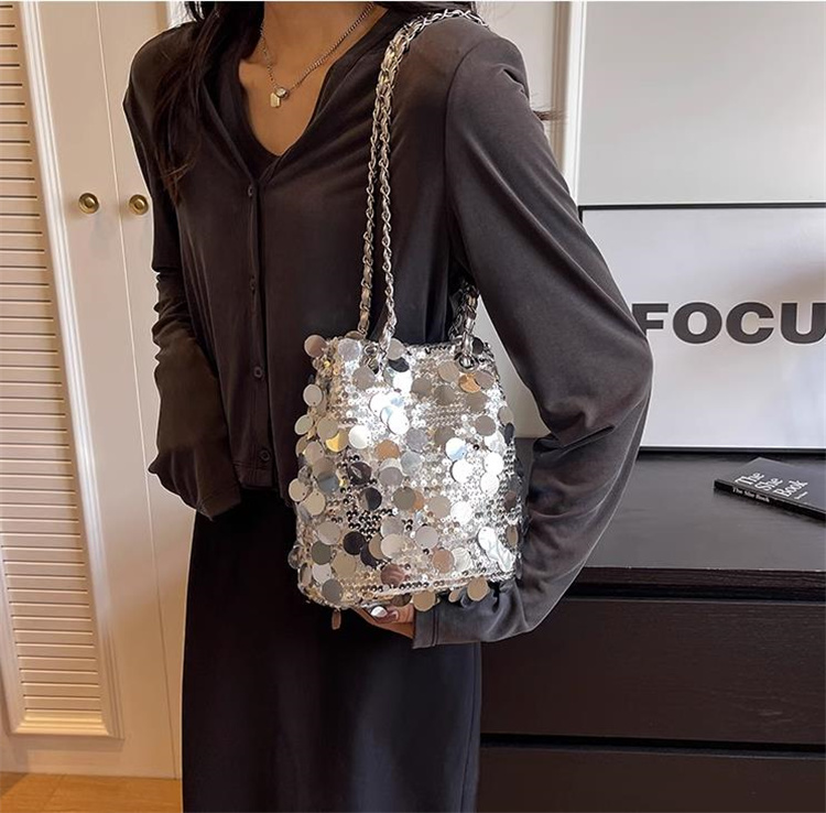 チェーン バッグ 高見えスパンコール装飾チェーンショルダーバッグ