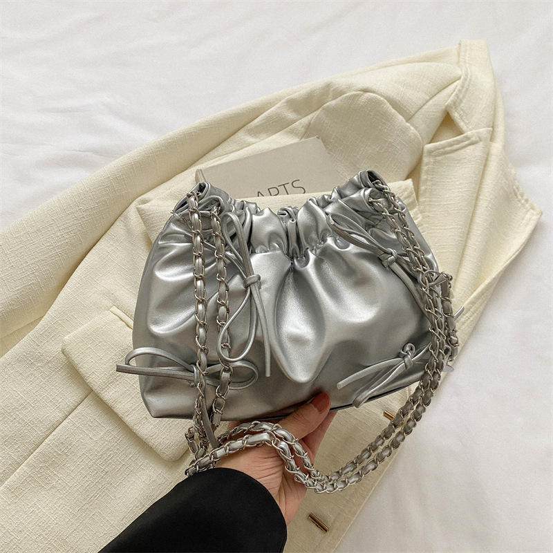 チェーン バッグ レディース巾着型チェーンバッグ