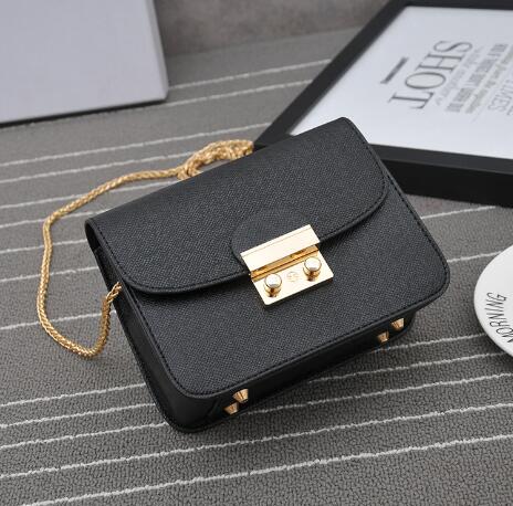 チェーン バッグ 新作合成皮革チェーンバッグ斜め掛け可愛いミニバッグ