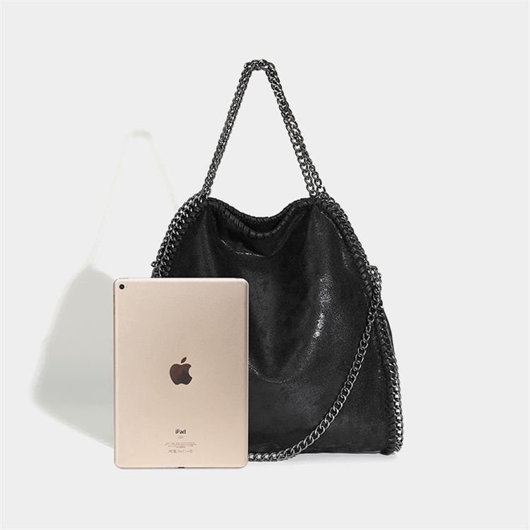 チェーン バッグ チェーン付ショルダーバッグ縦型四角レトロ調