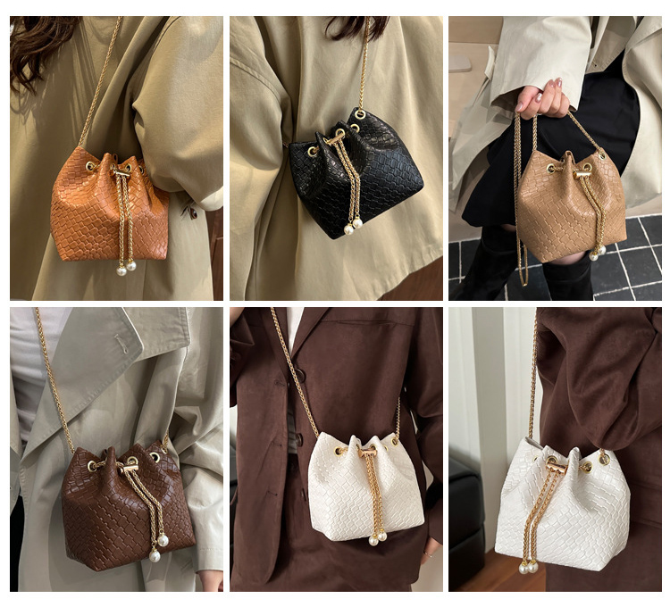チェーン バッグ 新作女性用小さめ巾着型チェーン付き斜め掛け鞄
