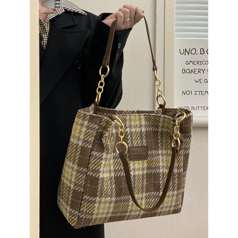 チェーン バッグ 格子柄ツイード調大容量トートバッグ金鎖チェーン付き
