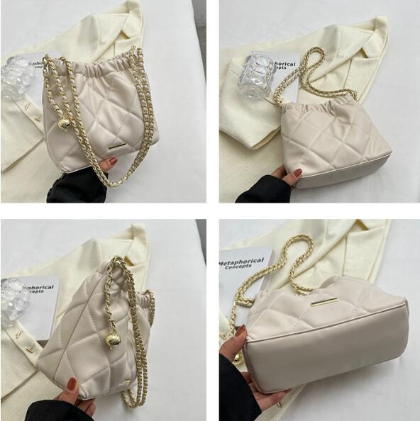 チェーン バッグ キルティング チェーン ショルダーバッグ レディース