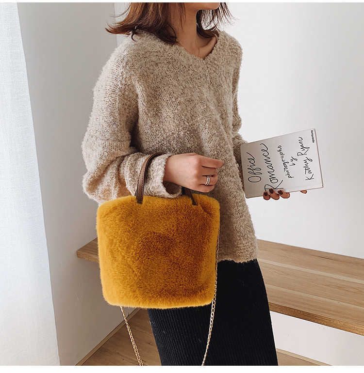 チェーン バッグ ふわふわファートートバッグ チェーン付き韓国風手提げ