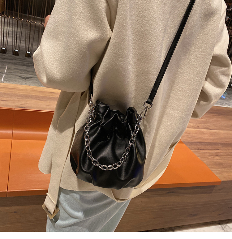 チェーン バッグ レトロ巾着型チェーンバッグ斜めがけショルダー