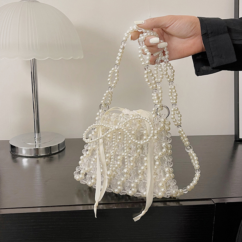 チェーン バッグ 真珠チェーン巾着バッグ　上品ショルダー