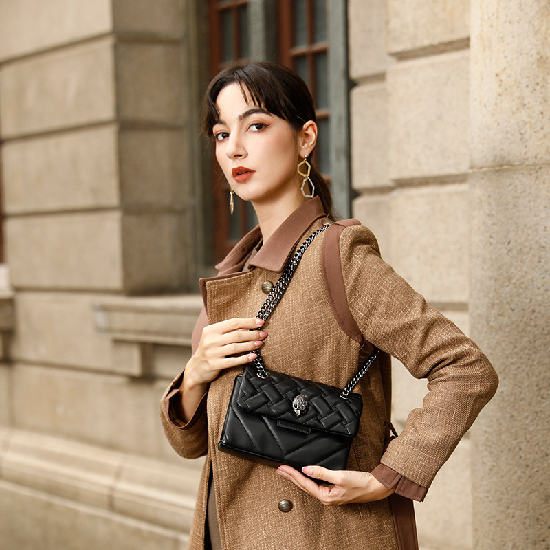 https://fulmo-img-server.com/chai-ny/6ef1eb43-274a-4e87-819b-9af393739f23.jpg