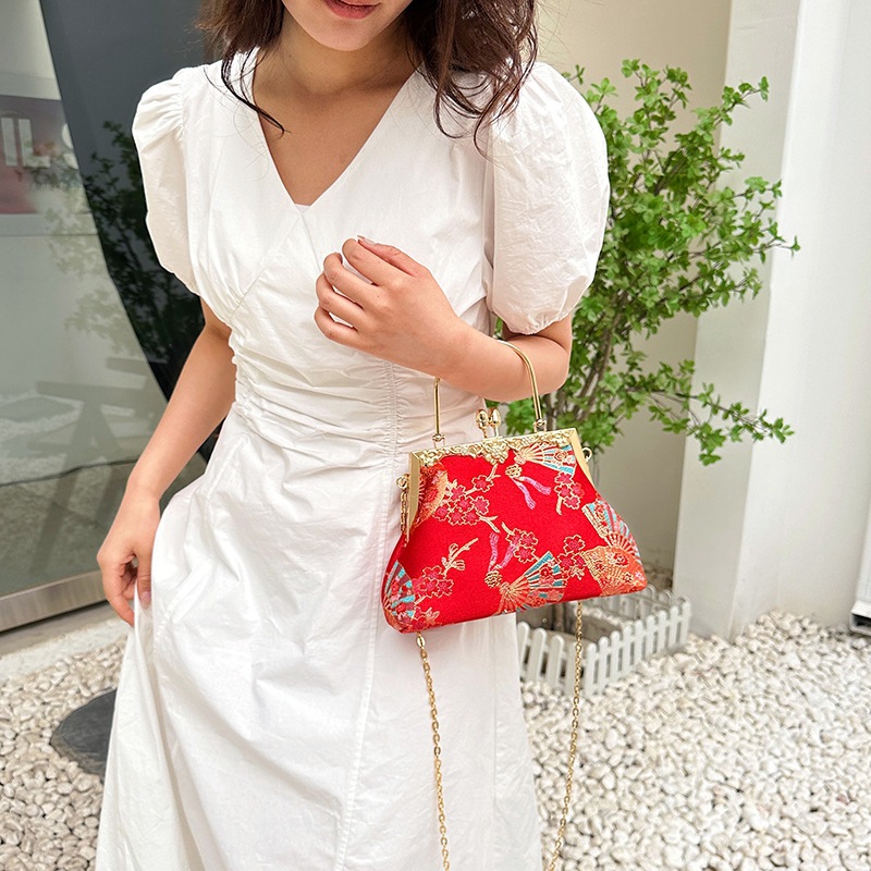 https://fulmo-img-server.com/chai-ny/77da714b-957a-410b-88c4-b6415ed1d4bb.jpg