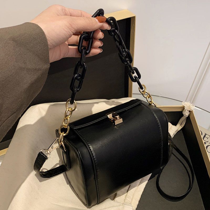 チェーン バッグ 円筒形チェーンショルダーバッグ