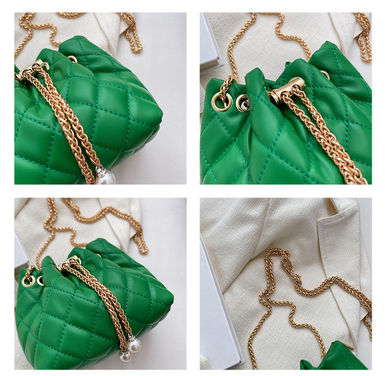 チェーン バッグ キルティングミニショルダーバッグチェーン付きパール巾着型