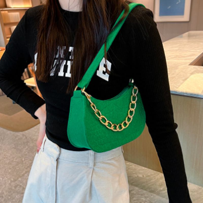 チェーン バッグ レディース ミニショルダーバッグ チェーン付き 小さめバッグ