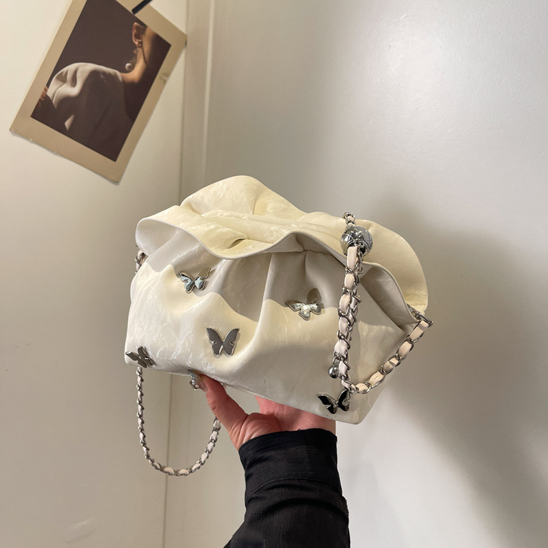 チェーン バッグ 蝶々柄チェーンバッグ巾着型ショルダー4色展開