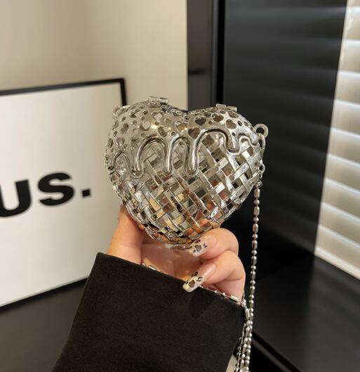 チェーン バッグ ハート型チェーンバッグ 斜めがけミニショルダー