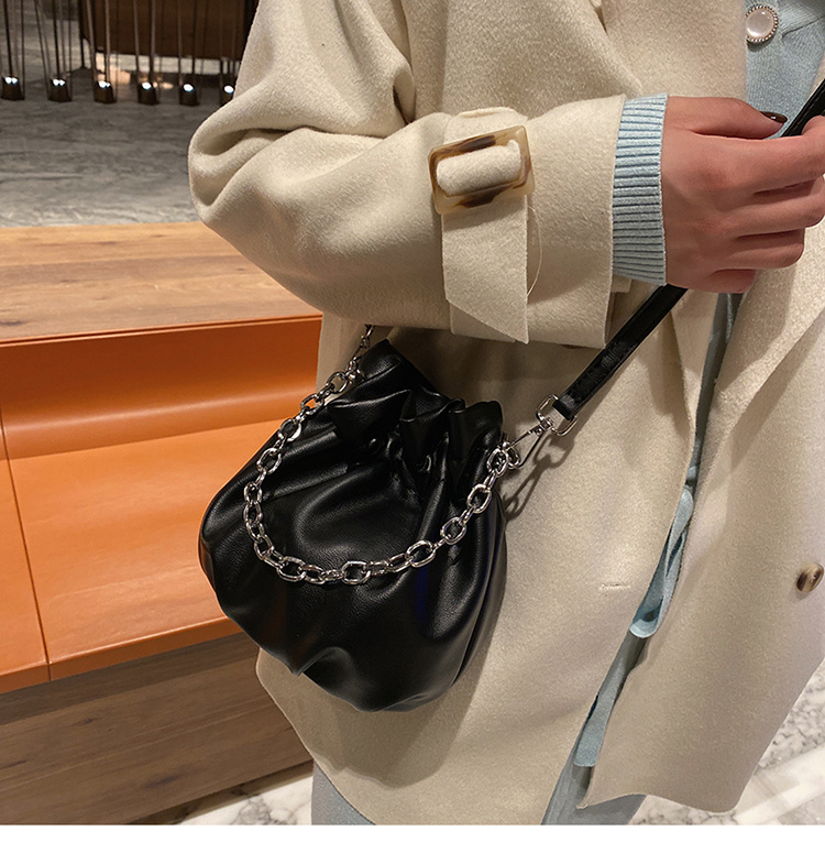 チェーン バッグ レトロ巾着型チェーンバッグ斜めがけショルダー