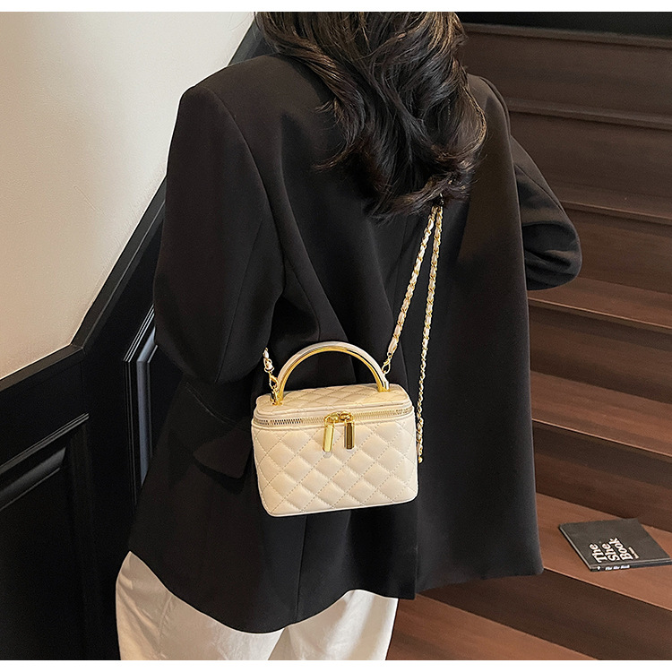 https://fulmo-img-server.com/chai-ny/ab4b1ebe-07e5-490a-8707-85dac2061322.jpg