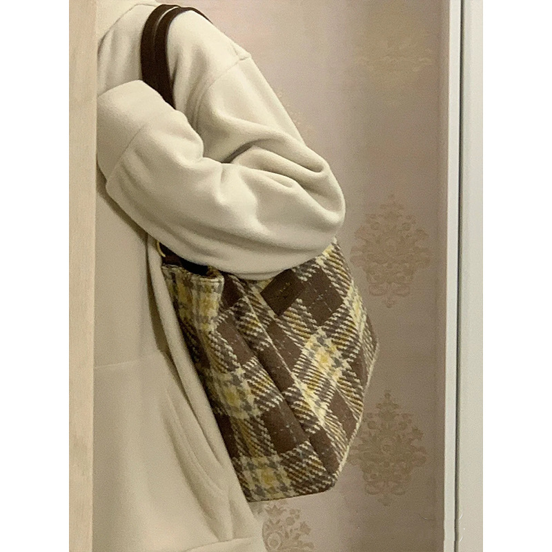 チェーン バッグ 格子柄ツイード調大容量トートバッグ金鎖チェーン付き