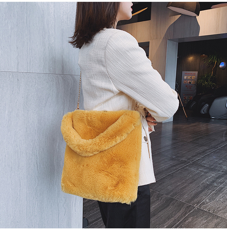 チェーン バッグ ふわふわボアトートバッグ チェーン付き韓国風レディース