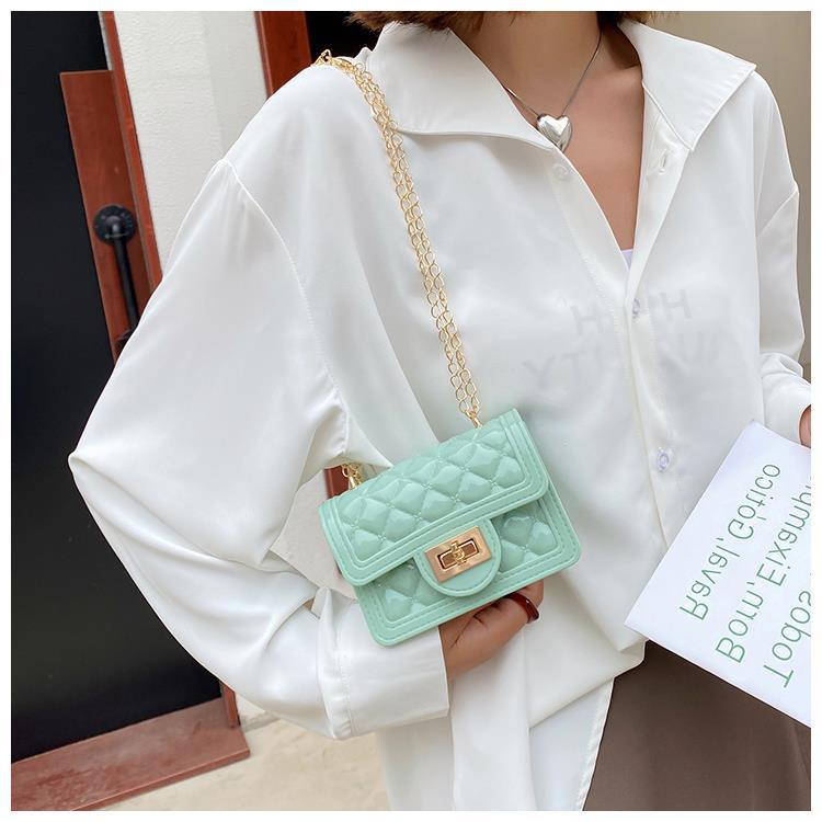 チェーン バッグ 艶やかキルティング ミニ チェーン ショルダー バッグ