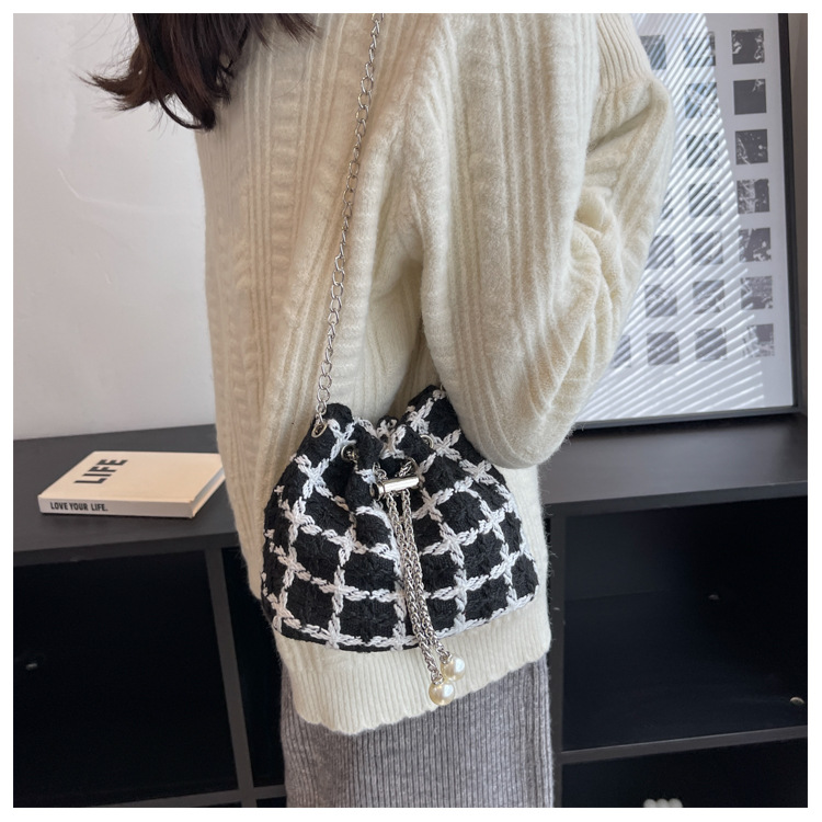 チェーン バッグ ツイード チェーン ショルダーバッグ パール タッセル 巾着