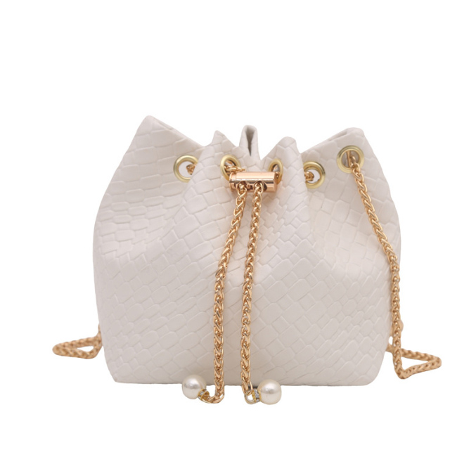 チェーン バッグ 新作女性用小さめ巾着型チェーン付き斜め掛け鞄