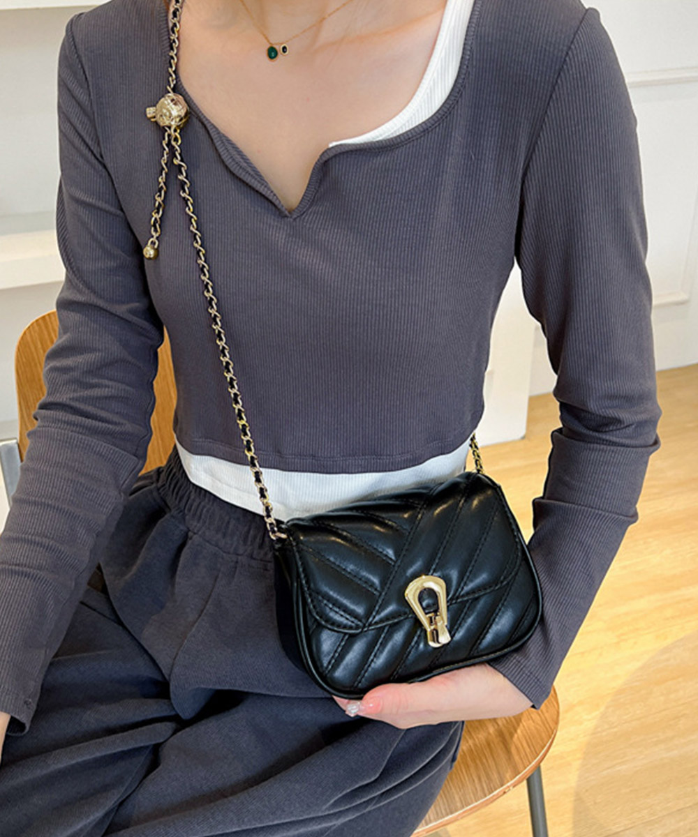 チェーン バッグ 上品なキルティングミニショルダー鞄