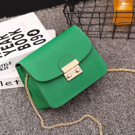 チェーン バッグ 新作合成皮革チェーンバッグ斜め掛け可愛いミニバッグ