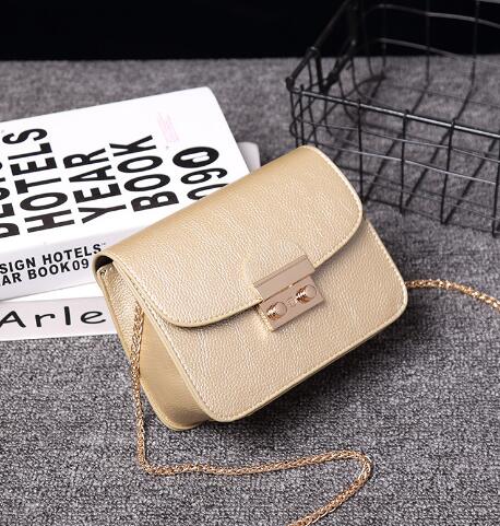 チェーン バッグ 新作合成皮革チェーンバッグ斜め掛け可愛いミニバッグ