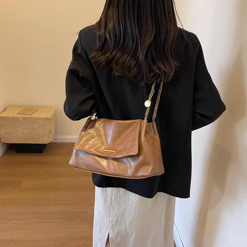 チェーンバッグ ショルダー上品クラシックチェーンフラップ