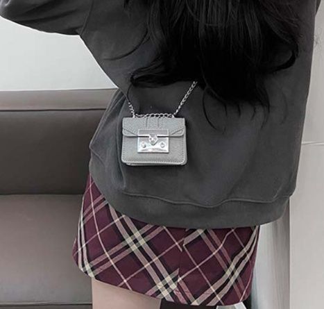 https://fulmo-img-server.com/chainy/1744516456609_8ppmfwpe_693uuo0e.jpeg