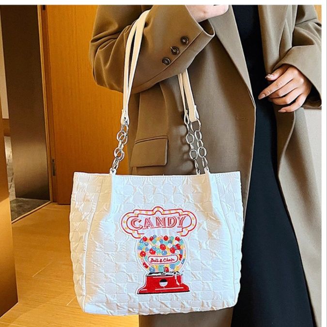 チェーンバッグ トート お菓子モチーフキルティングトート