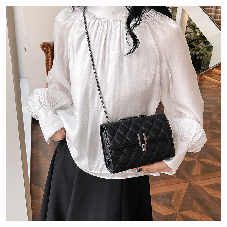 https://fulmo-img-server.com/chainy/3060ae60-9cc8-4154-bd91-2ef4ede3c45c.jpg