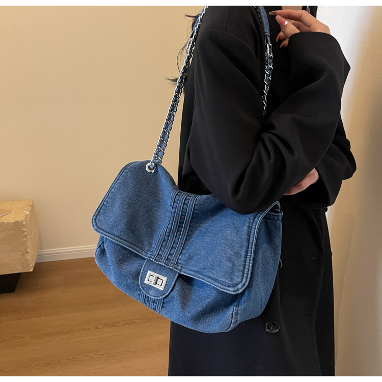https://fulmo-img-server.com/chainy/4ec8fd05-ba28-4cb1-a0f0-56b52c3f09ef.jpg