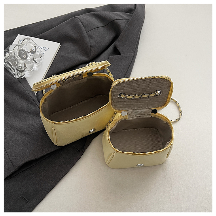 チェーンバッグ ミニ シャルム小箱型