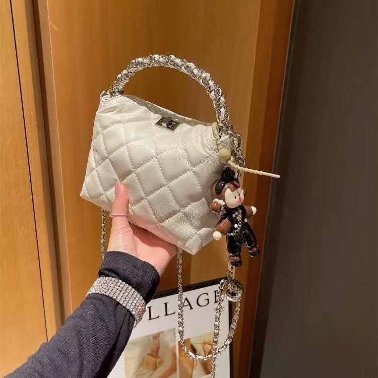 チェーンバッグ キルティング 菱形ステッチミニハンドバッグ