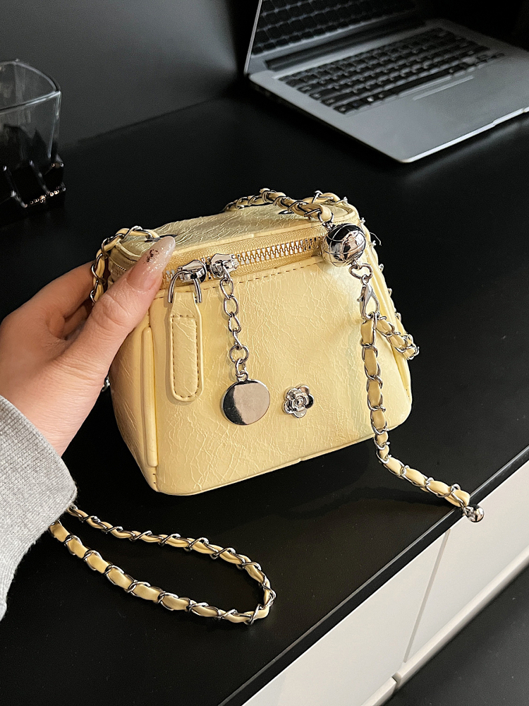 チェーンバッグ ミニ シャルム小箱型