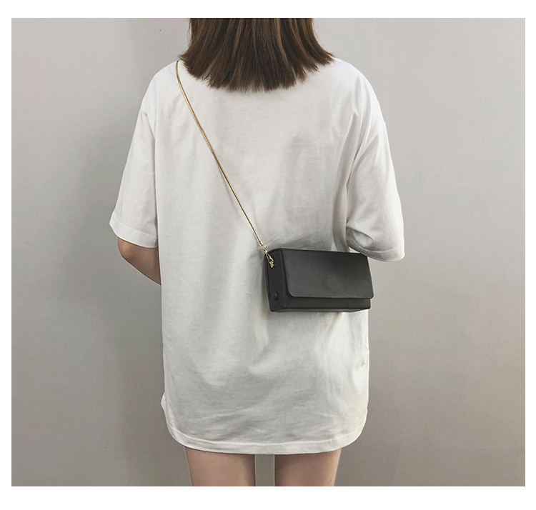 チェーンバッグ ミニ シンプルスクエア