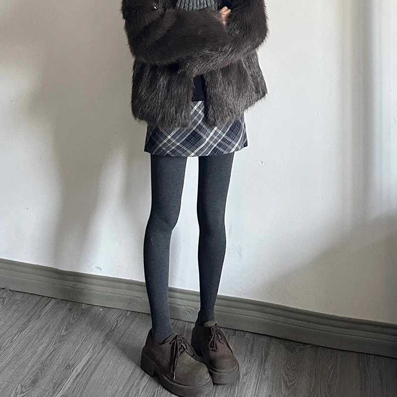 あったか可愛い♡ウール混チェック柄ミニスカート