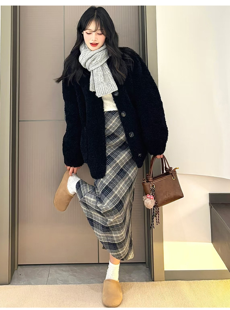 https://fulmo-img-server.com/checkystyle/348a8b16-b0f1-4ea2-82d7-0f2907286379.jpg