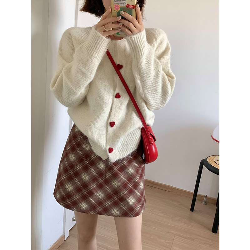 https://fulmo-img-server.com/checkystyle/462ef4beca2f45478396d21a8aa6510e.jpeg