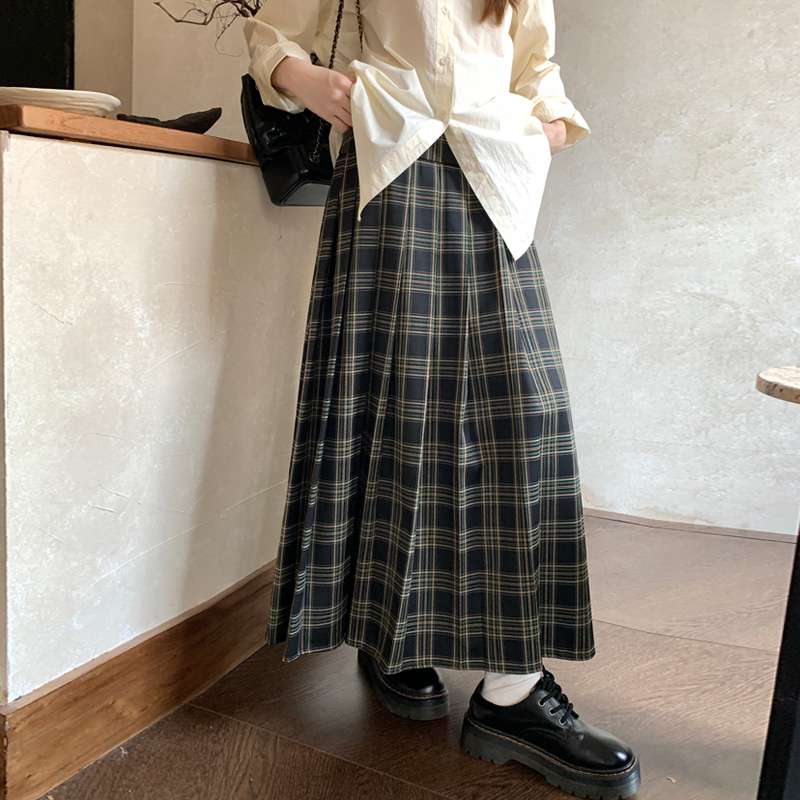 クラシカルプリーツチェックスカート