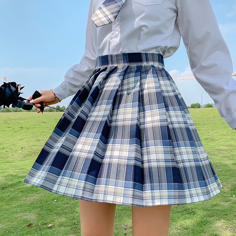 プリーツチェックスカート ベルト飾り付