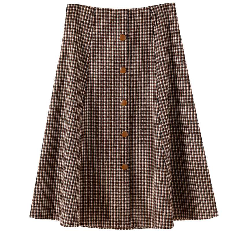 レトロなボタン付きミモレ丈チェックスカート