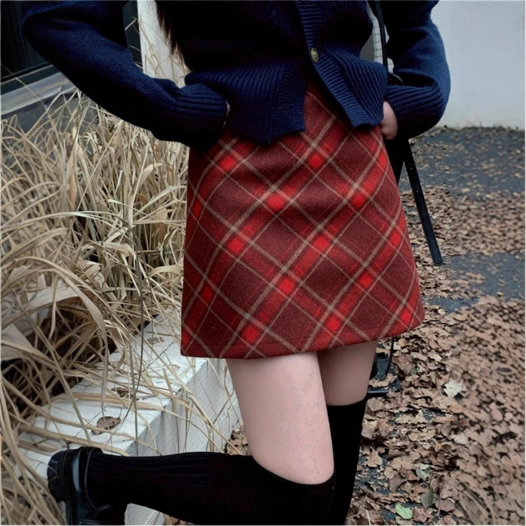 チェックスカート 斜め格子柄のウール混タイトミニスカート
