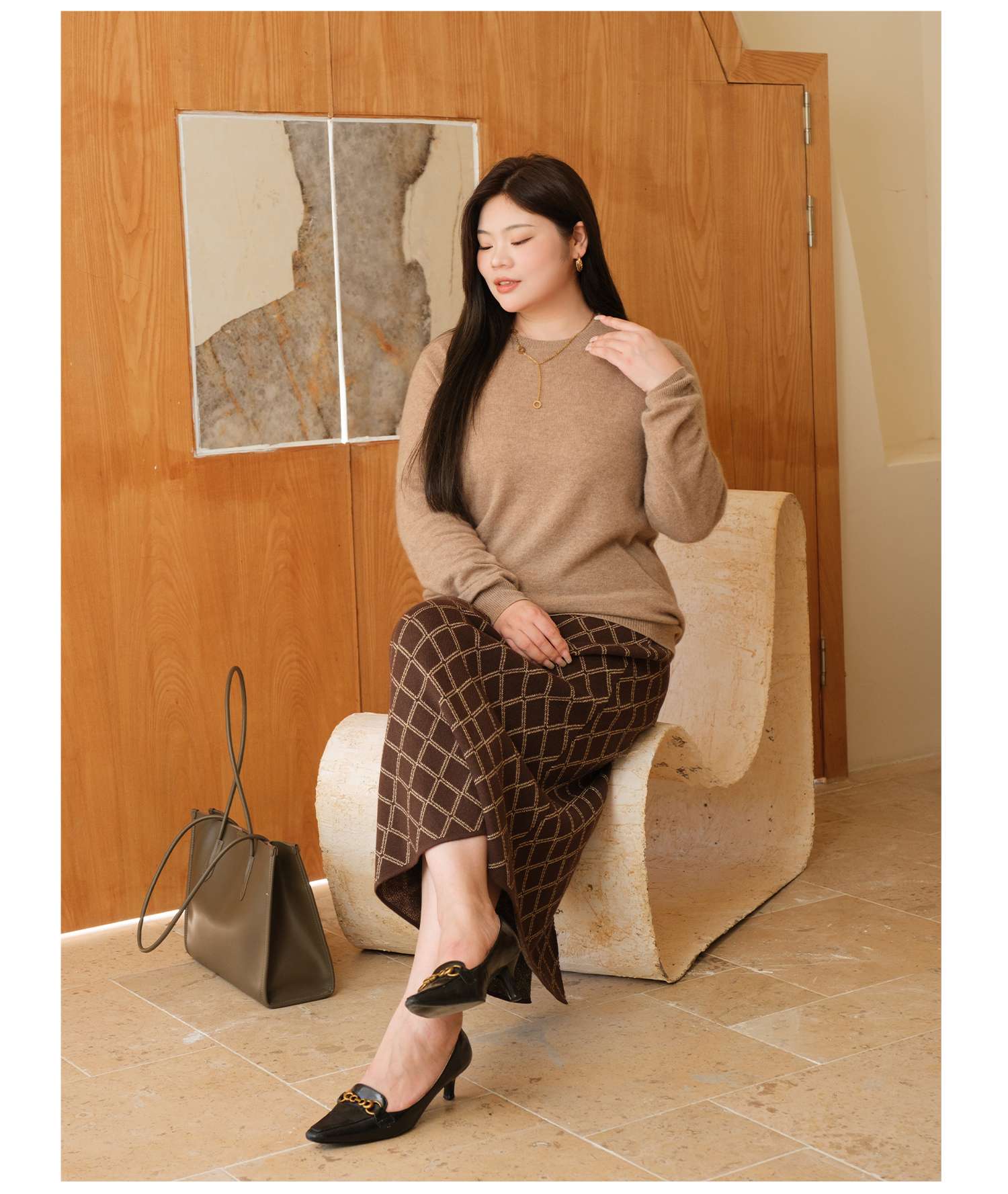 https://fulmo-img-server.com/checkystyle/eb146d4c585b4b679c0e397663e6f34a.jpeg