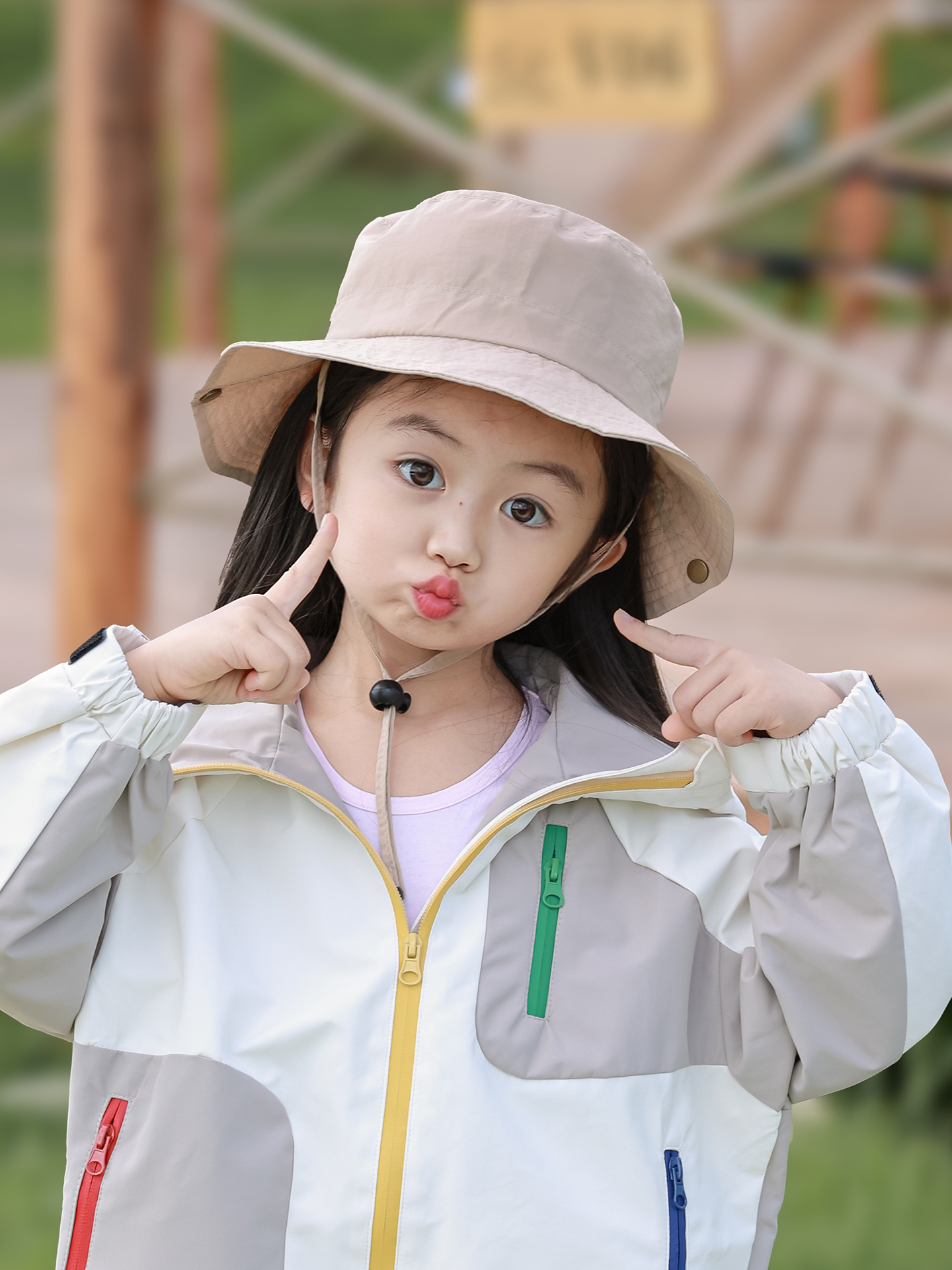 https://fulmo-img-server.com/cheerhat/10c16cc6-7c4b-4bbf-b1d8-0b2943da61b0.jpg