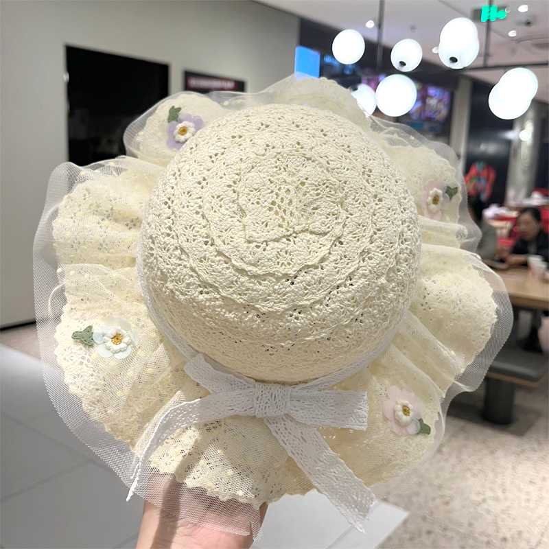 キッズ帽子 ふんわりレース付き花飾りお姫様帽子
